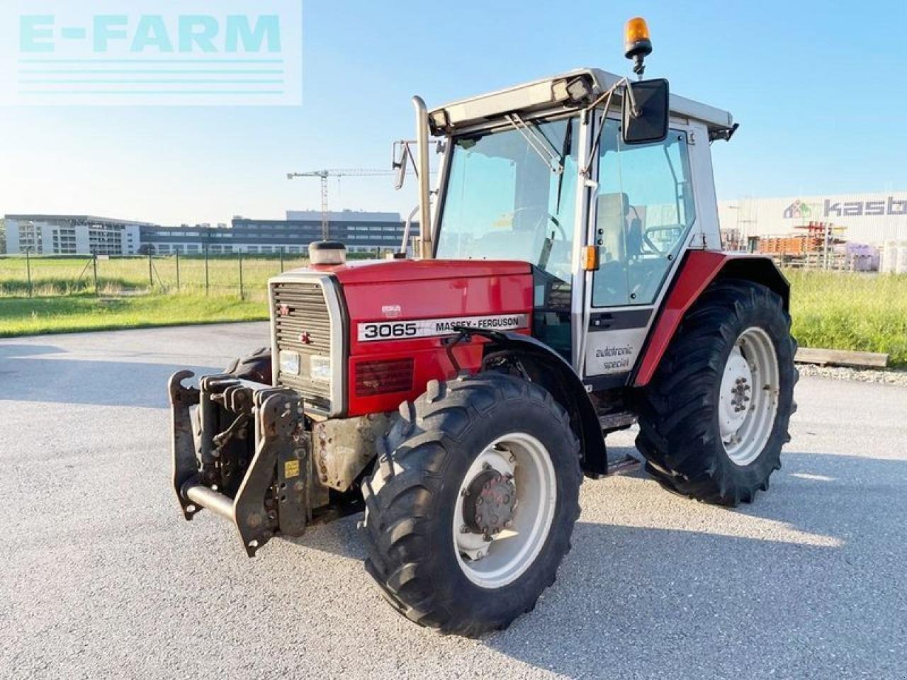 Traktor типа Massey Ferguson 3065-4 special, Gebrauchtmaschine в SANKT MARIENKIRCHEN BEI SCHÄRDING (Фотография 1)