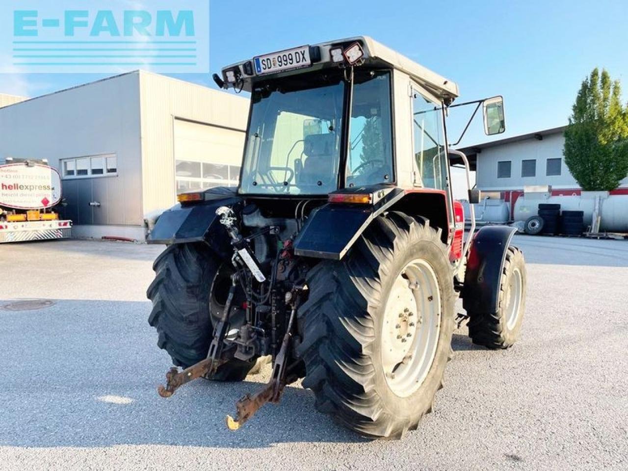 Traktor Türe ait Massey Ferguson 3065-4 special, Gebrauchtmaschine içinde SANKT MARIENKIRCHEN BEI SCHÄRDING (resim 3)