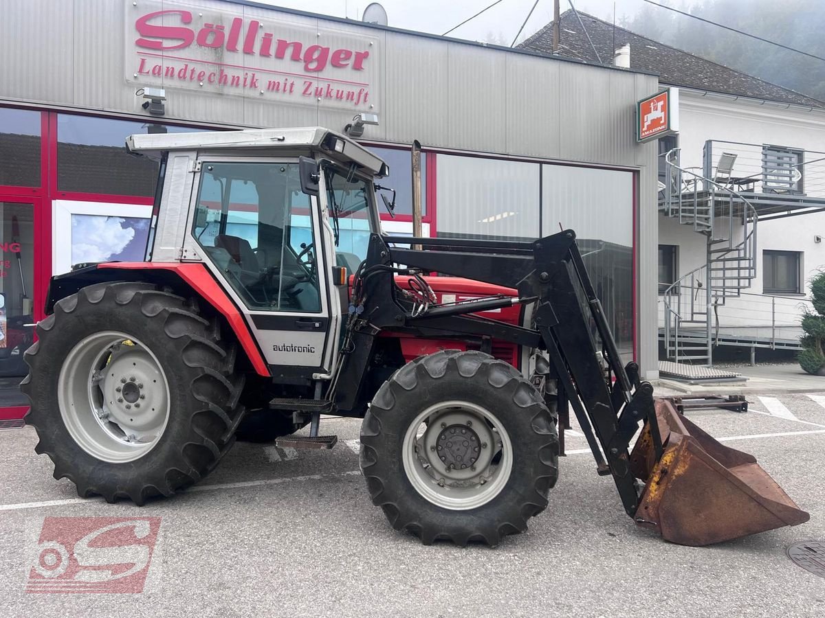 Traktor des Typs Massey Ferguson 3065-4 Special, Gebrauchtmaschine in Offenhausen (Bild 3)