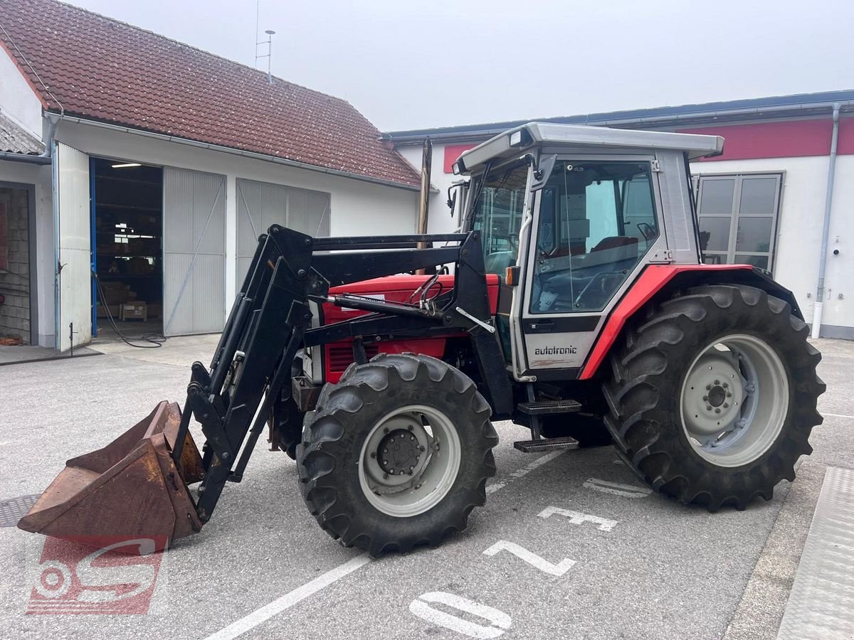 Traktor от тип Massey Ferguson 3065-4 Special, Gebrauchtmaschine в Offenhausen (Снимка 10)