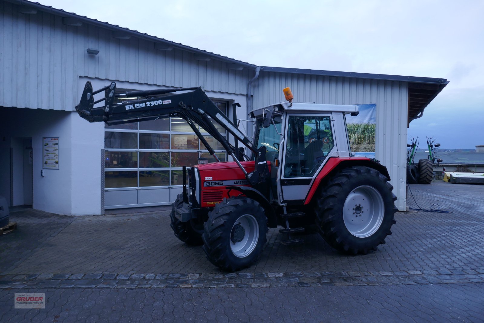 Traktor del tipo Massey Ferguson 3065, Gebrauchtmaschine en Dorfen (Imagen 1)