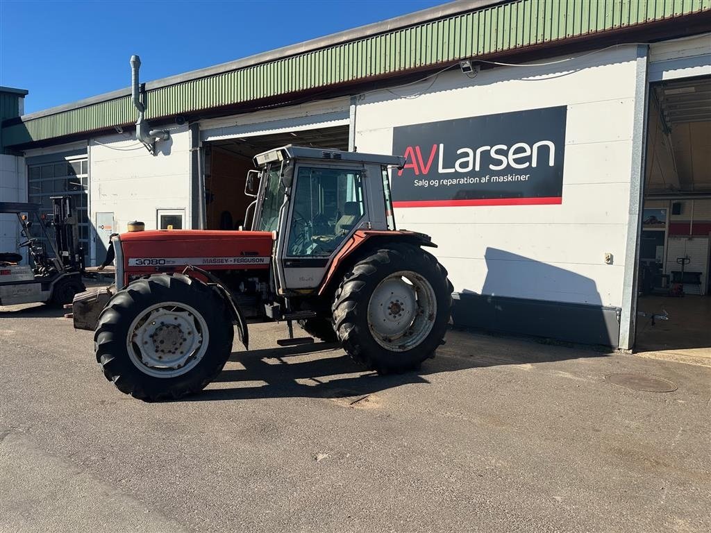 Traktor des Typs Massey Ferguson 3080 4WD, Gebrauchtmaschine in Dronninglund (Bild 3)