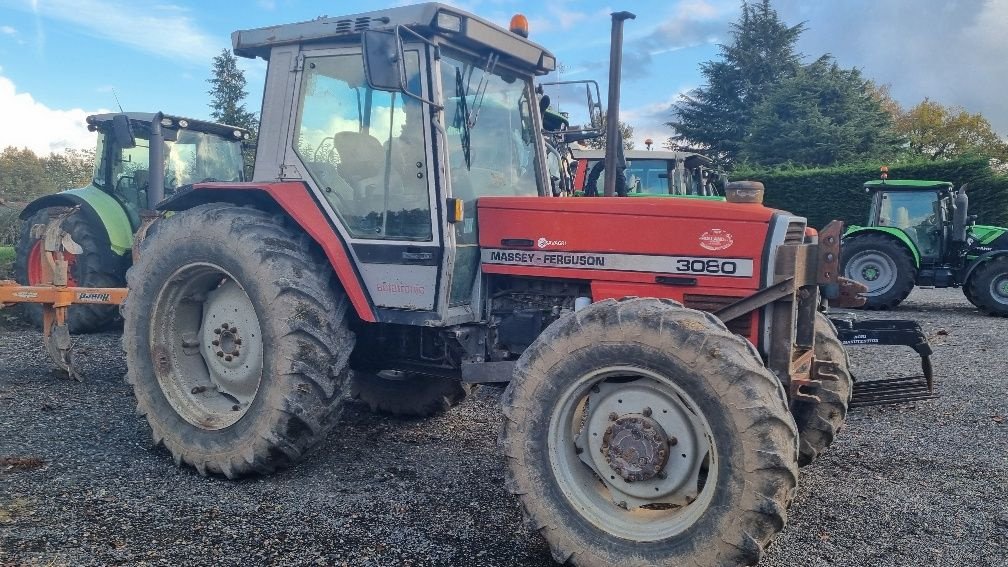 Traktor des Typs Massey Ferguson 3080, Gebrauchtmaschine in Savigny sur Braye (Bild 2)