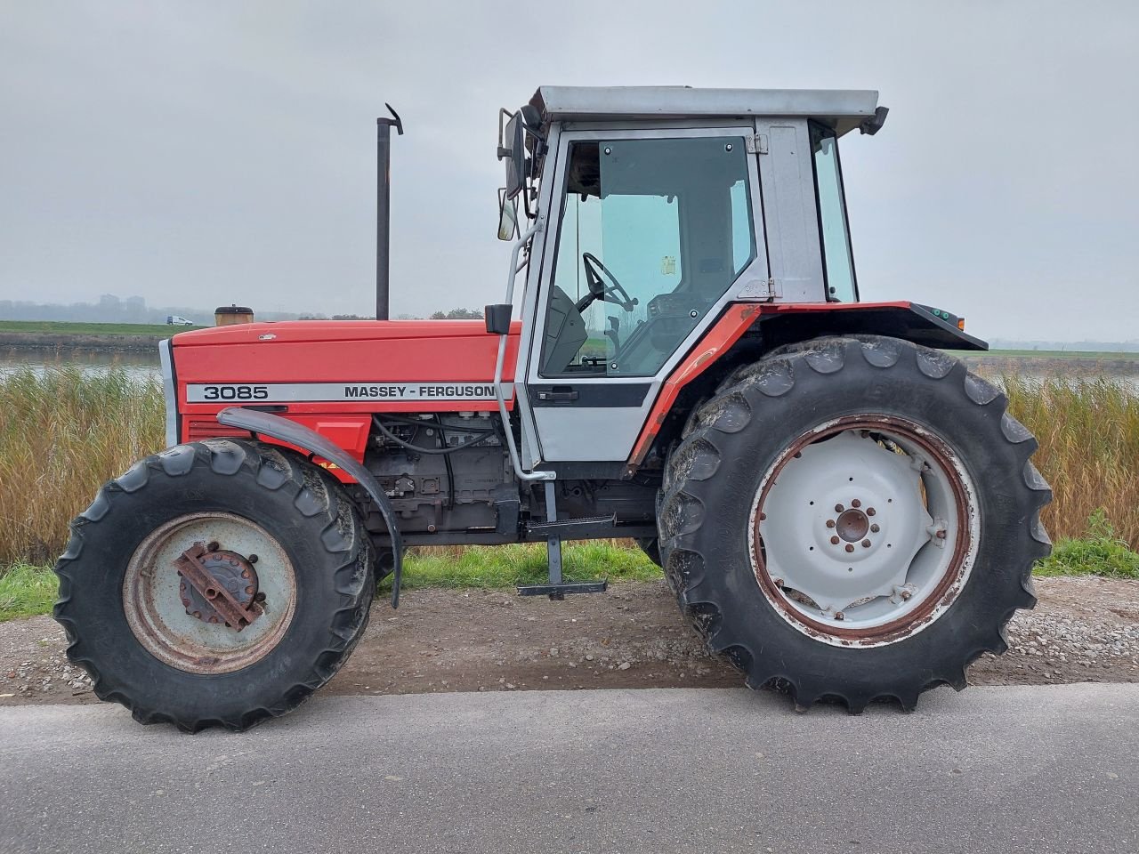 Traktor a típus Massey Ferguson 3085, Gebrauchtmaschine ekkor: Ouderkerk aan den IJssel (Kép 1)