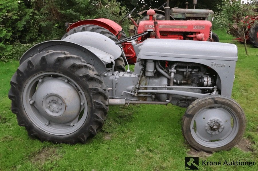 Traktor типа Massey Ferguson 31 Benzin, Gebrauchtmaschine в Hadsund (Фотография 2)