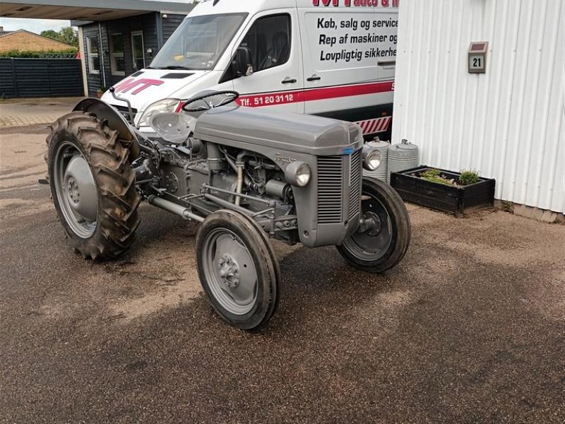 Traktor типа Massey Ferguson 31 benzin, Gebrauchtmaschine в Roslev (Фотография 1)