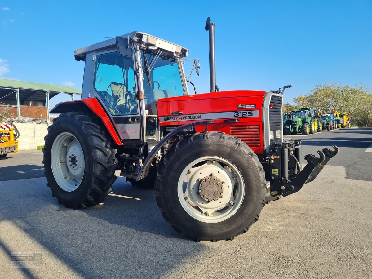 Traktor des Typs Massey Ferguson 3125-4, Gebrauchtmaschine in Gerasdorf (Bild 3)