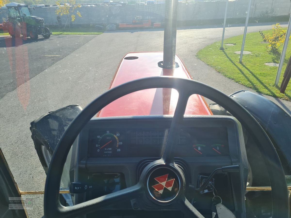 Traktor du type Massey Ferguson 3125-4, Gebrauchtmaschine en Gerasdorf (Photo 12)