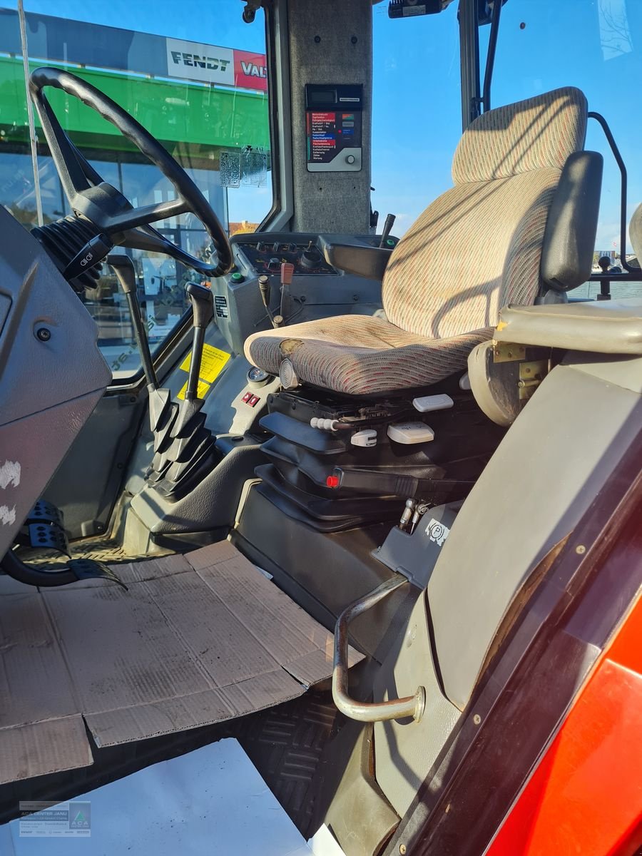 Traktor of the type Massey Ferguson 3125-4, Gebrauchtmaschine in Gerasdorf (Picture 23)