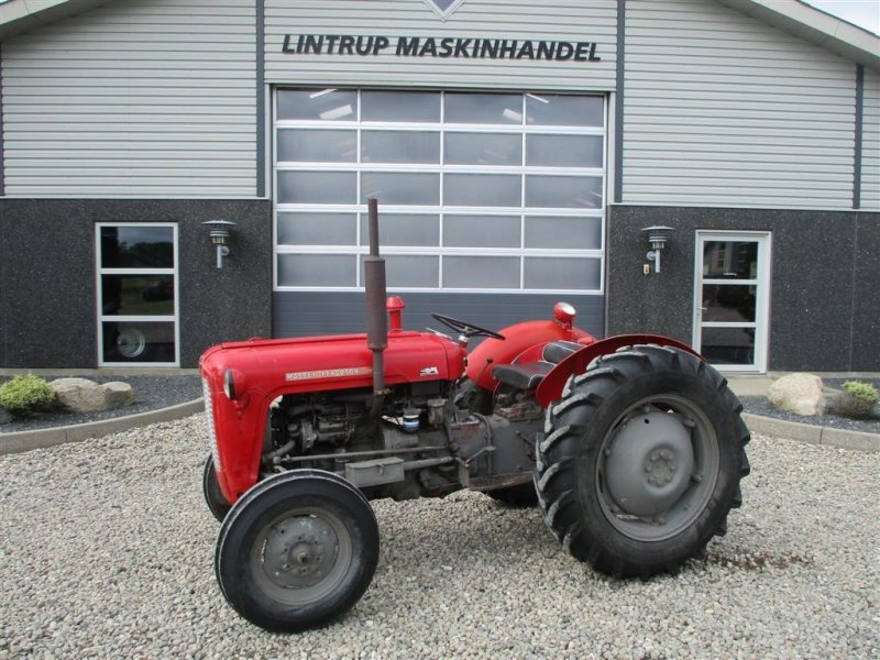 Traktor del tipo Massey Ferguson 35 3cyl diesel traktor. Den køre godt og er med den helt rigtige motor i., Gebrauchtmaschine en Lintrup