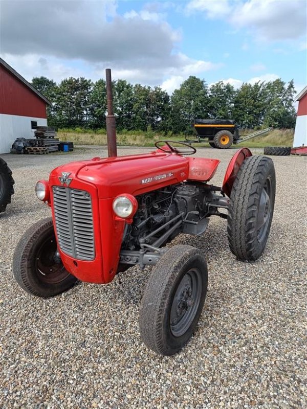 Traktor Türe ait Massey Ferguson 35 benzin, Gebrauchtmaschine içinde Ejstrupholm (resim 1)