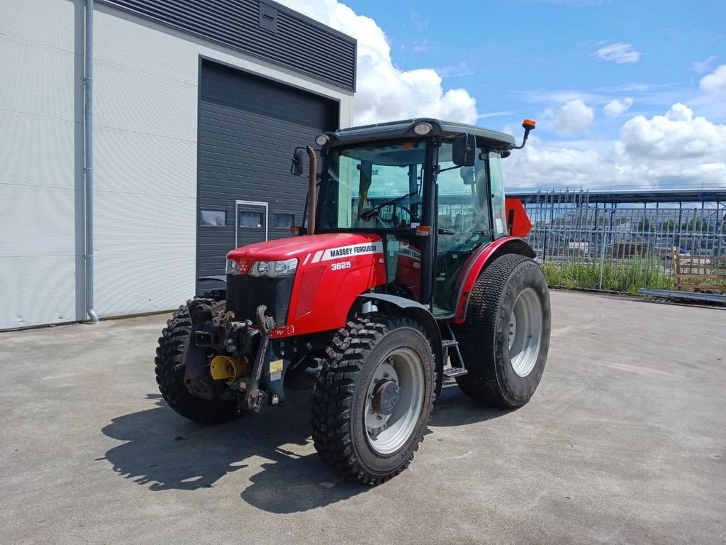 Traktor del tipo Massey Ferguson 3625, Gebrauchtmaschine en Groningen (Imagen 1)