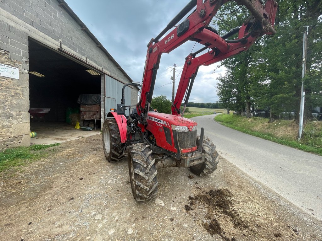 Traktor типа Massey Ferguson 3640 . DEPOT VENTE AU 06.44.36.66.23, Gebrauchtmaschine в UZERCHE (Фотография 1)