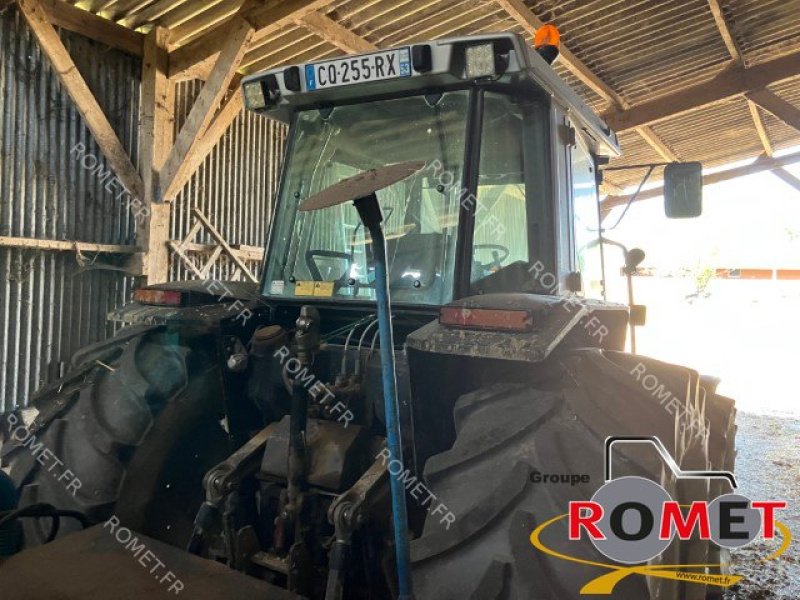 Traktor of the type Massey Ferguson 3645, Gebrauchtmaschine in Gennes sur glaize (Picture 3)