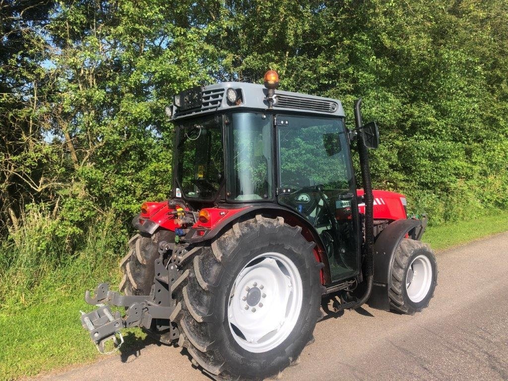 Traktor του τύπου Massey Ferguson 3650S Kompakt traktor, Gebrauchtmaschine σε Tinglev (Φωτογραφία 2)