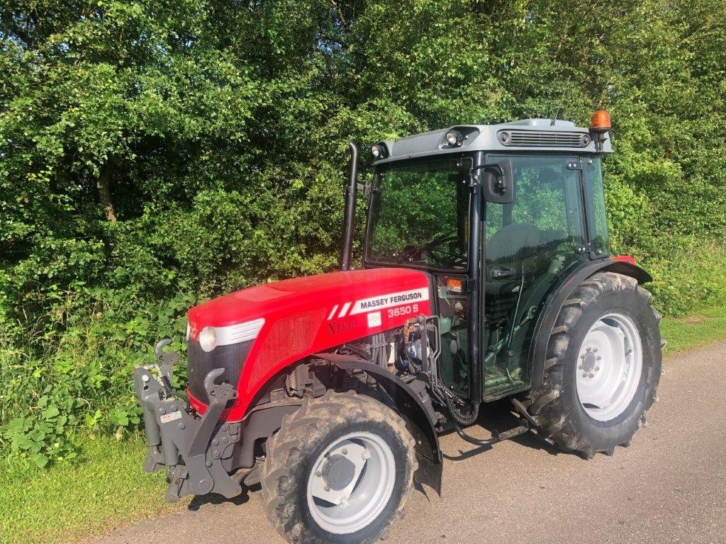 Traktor от тип Massey Ferguson 3650S Kompakt traktor, Gebrauchtmaschine в Tinglev (Снимка 6)