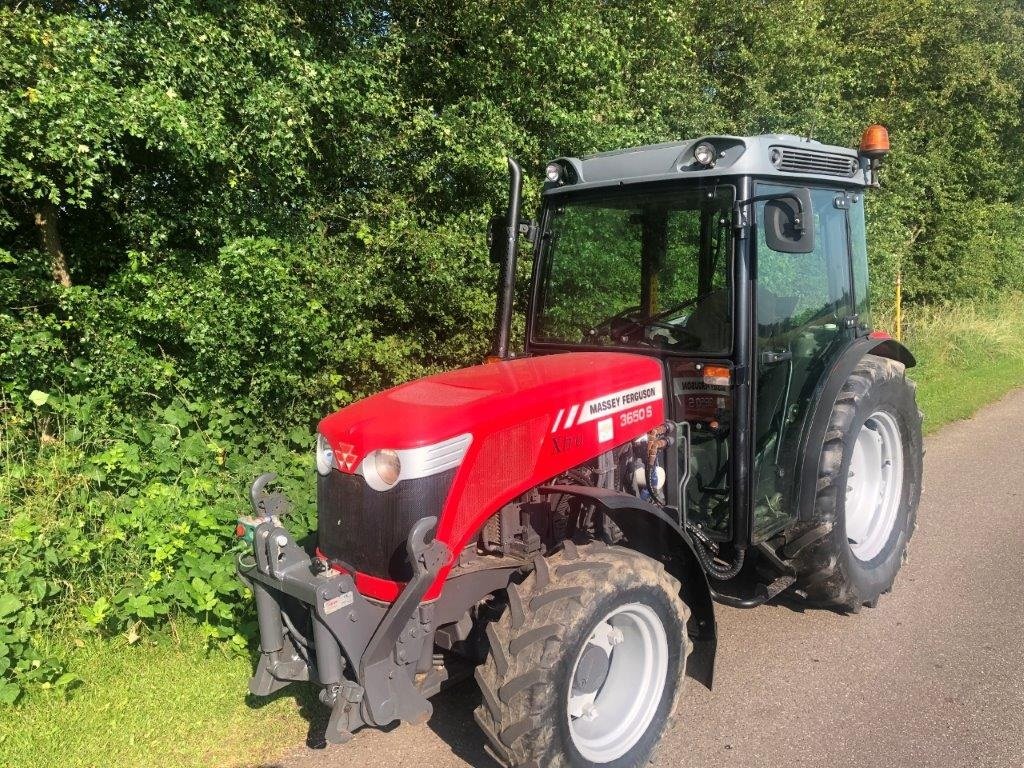 Traktor от тип Massey Ferguson 3650S Kompakt traktor, Gebrauchtmaschine в Tinglev (Снимка 7)