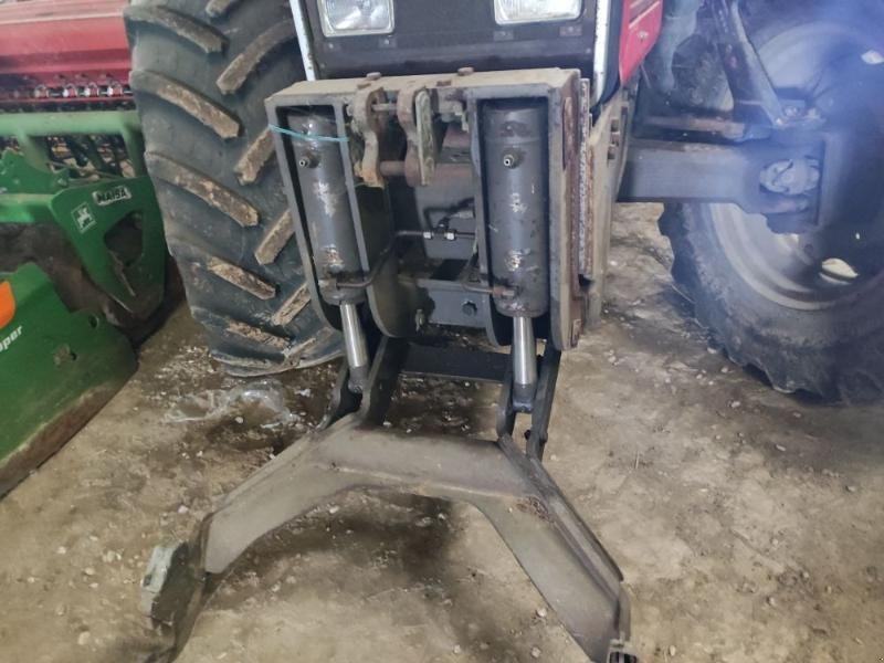 Traktor tipa Massey Ferguson 3690, Gebrauchtmaschine u ANTIGNY (Slika 2)