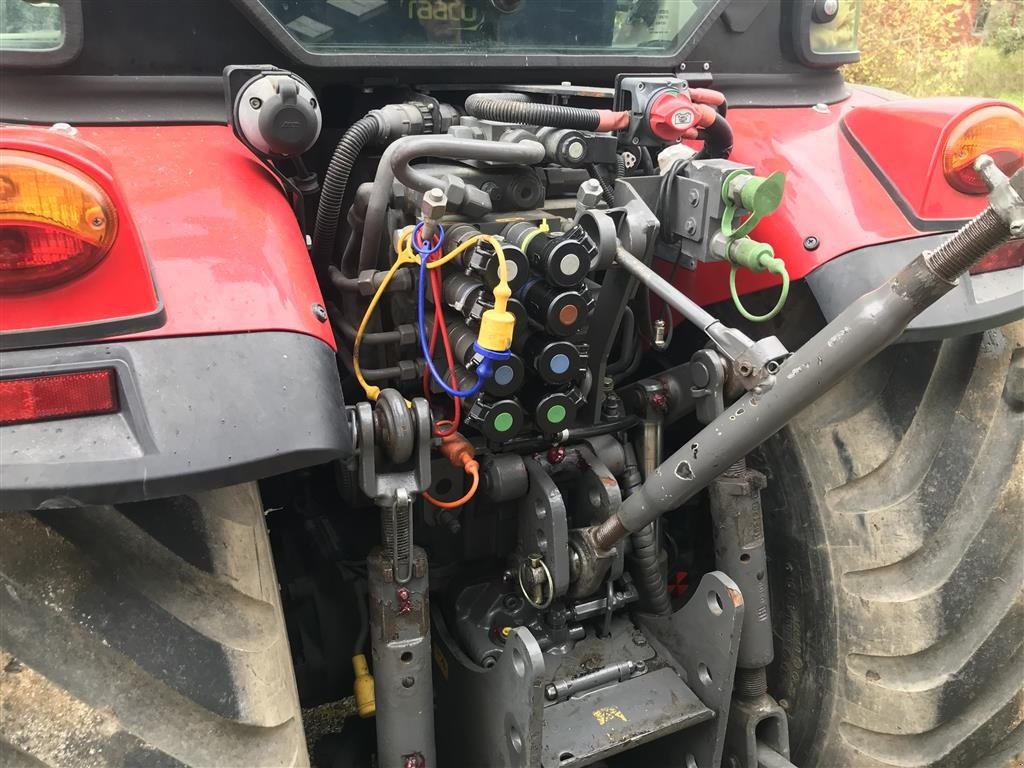 Traktor des Typs Massey Ferguson 3708S-S-Efficient Smalspors Frontlæsser og Frontlift/ pto, Gebrauchtmaschine in Sakskøbing (Bild 8)