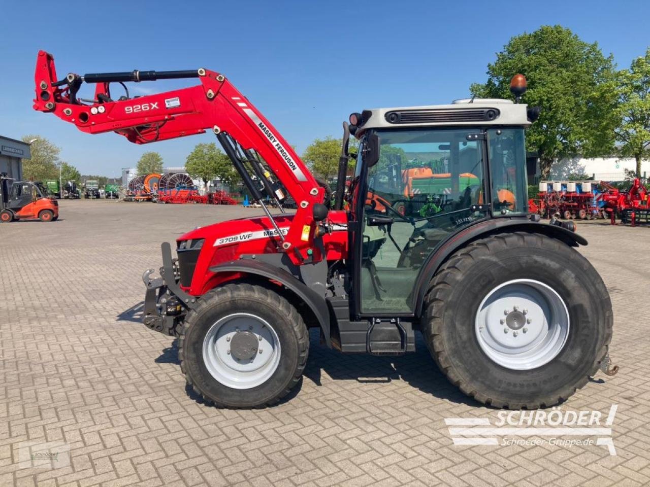 Traktor типа Massey Ferguson 3709 WF, Gebrauchtmaschine в Twistringen (Фотография 2)