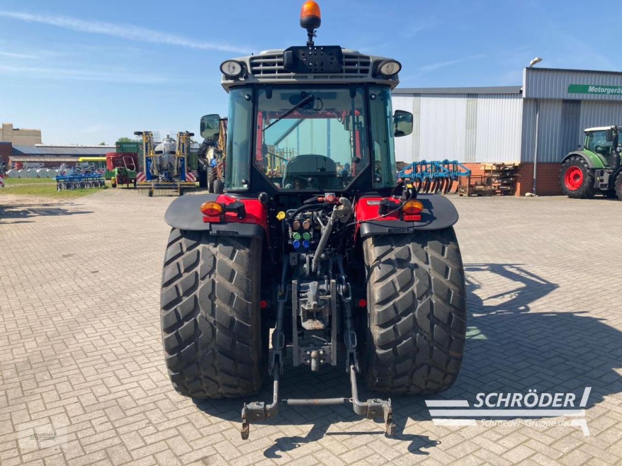 Traktor типа Massey Ferguson 3709 WF, Gebrauchtmaschine в Twistringen (Фотография 4)