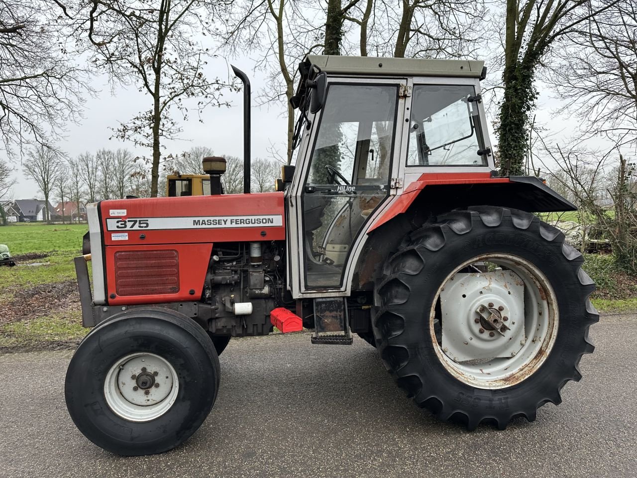 Traktor типа Massey Ferguson 375, Gebrauchtmaschine в Rossum (Фотография 3)