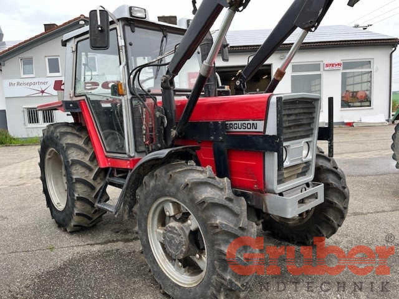 Traktor typu Massey Ferguson 377 A, Gebrauchtmaschine w Ampfing (Zdjęcie 1)