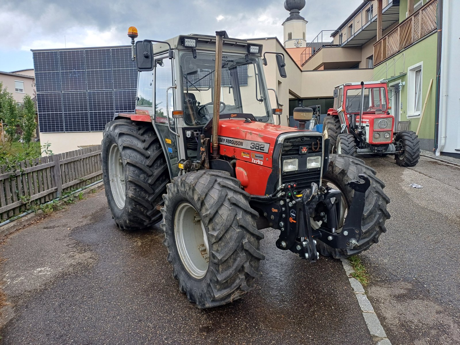 Traktor du type Massey Ferguson 382, Gebrauchtmaschine en St.Veit (Photo 1)