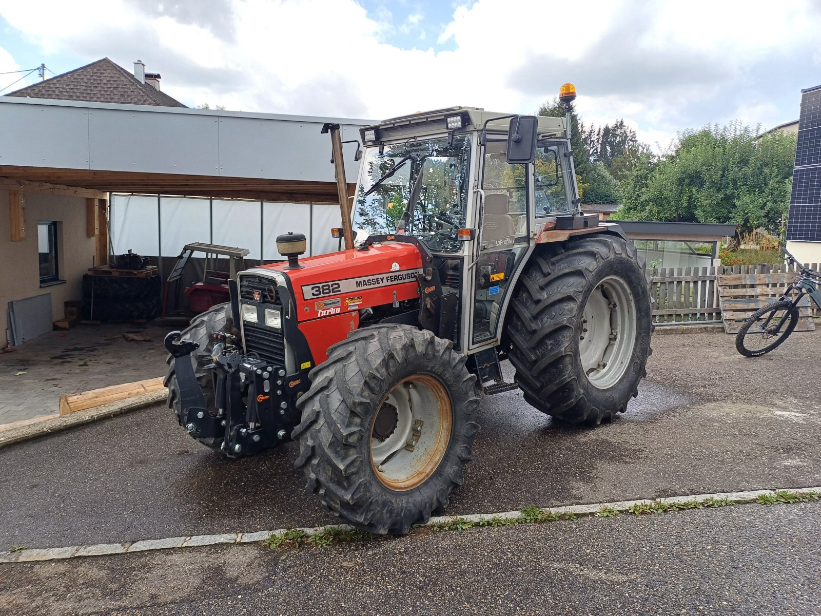 Traktor typu Massey Ferguson 382, Gebrauchtmaschine w St.Veit (Zdjęcie 2)