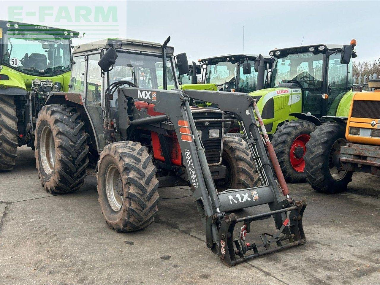 Traktor tip Massey Ferguson 390, Gebrauchtmaschine in SLEAFORD (Poză 1)