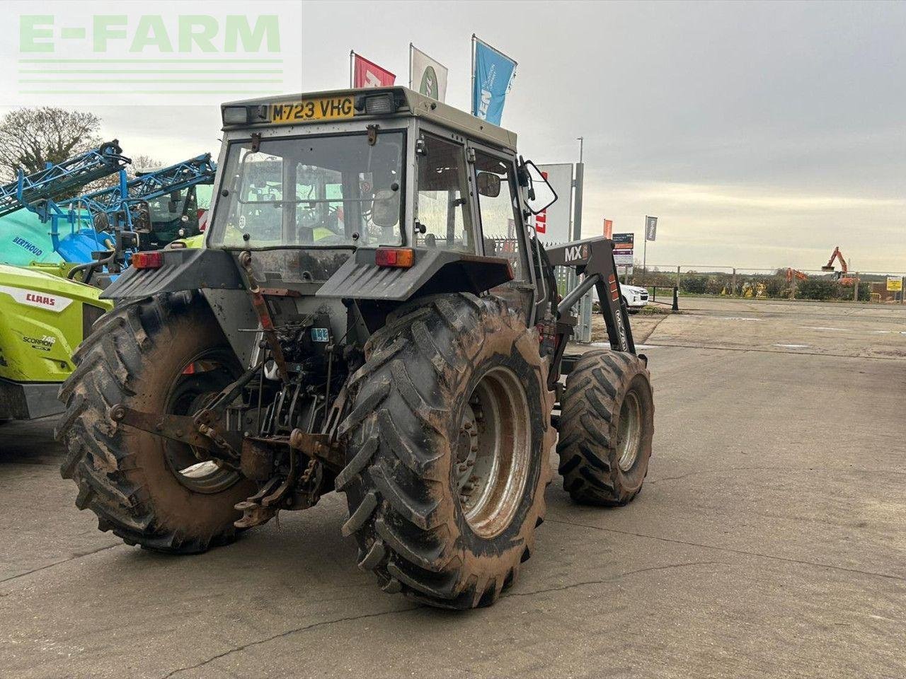 Traktor tip Massey Ferguson 390, Gebrauchtmaschine in SLEAFORD (Poză 4)