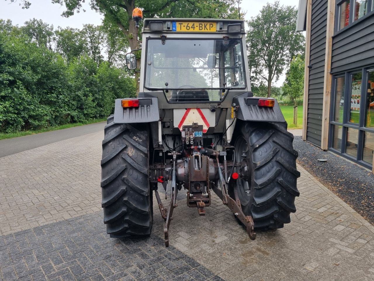 Traktor of the type Massey Ferguson 390, Gebrauchtmaschine in Lunteren (Picture 4)