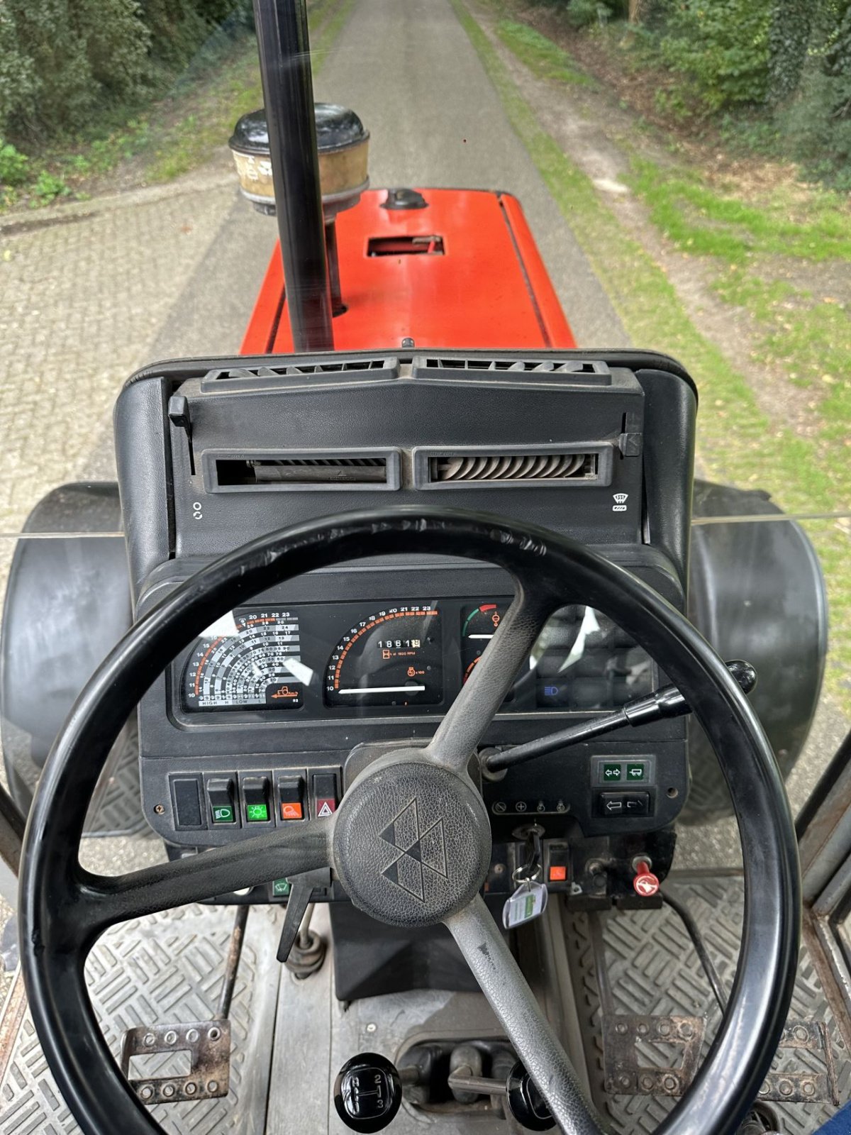 Traktor des Typs Massey Ferguson 390, Gebrauchtmaschine in Rossum (Bild 10)