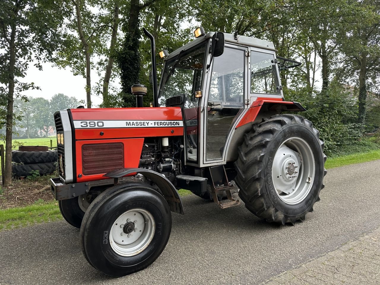 Traktor des Typs Massey Ferguson 390, Gebrauchtmaschine in Rossum (Bild 1)