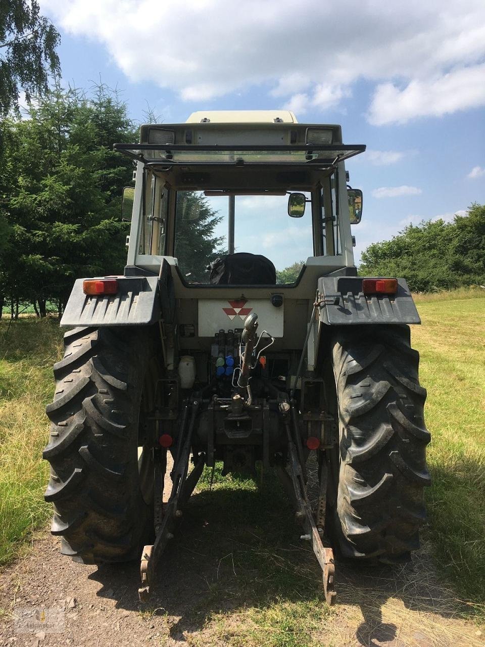 Traktor van het type Massey Ferguson 390, Gebrauchtmaschine in Neuhof - Dorfborn (Foto 6)