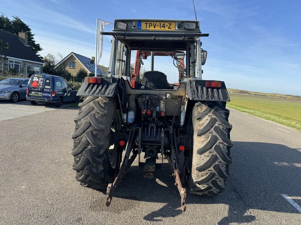 Traktor des Typs Massey Ferguson 390T, Gebrauchtmaschine in Callantsoog (Bild 8)