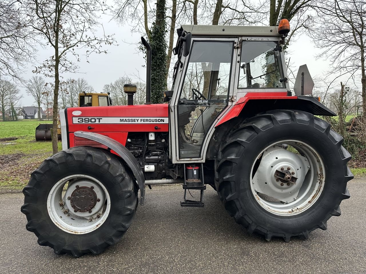 Traktor типа Massey Ferguson 390T, Gebrauchtmaschine в Rossum (Фотография 3)