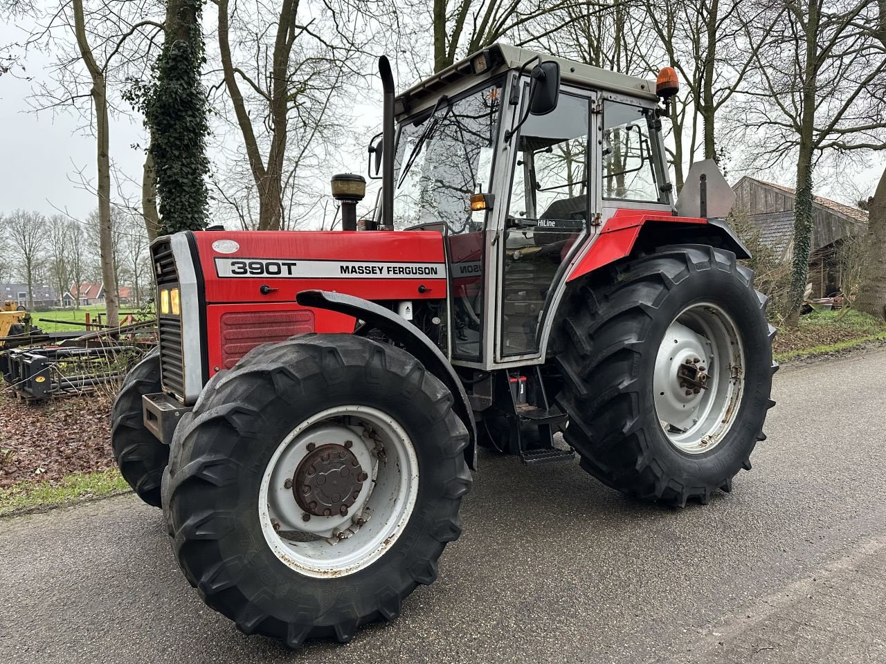 Traktor типа Massey Ferguson 390T, Gebrauchtmaschine в Rossum (Фотография 1)