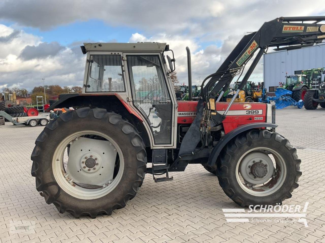 Traktor des Typs Massey Ferguson 399, Gebrauchtmaschine in Holdorf (Bild 4)