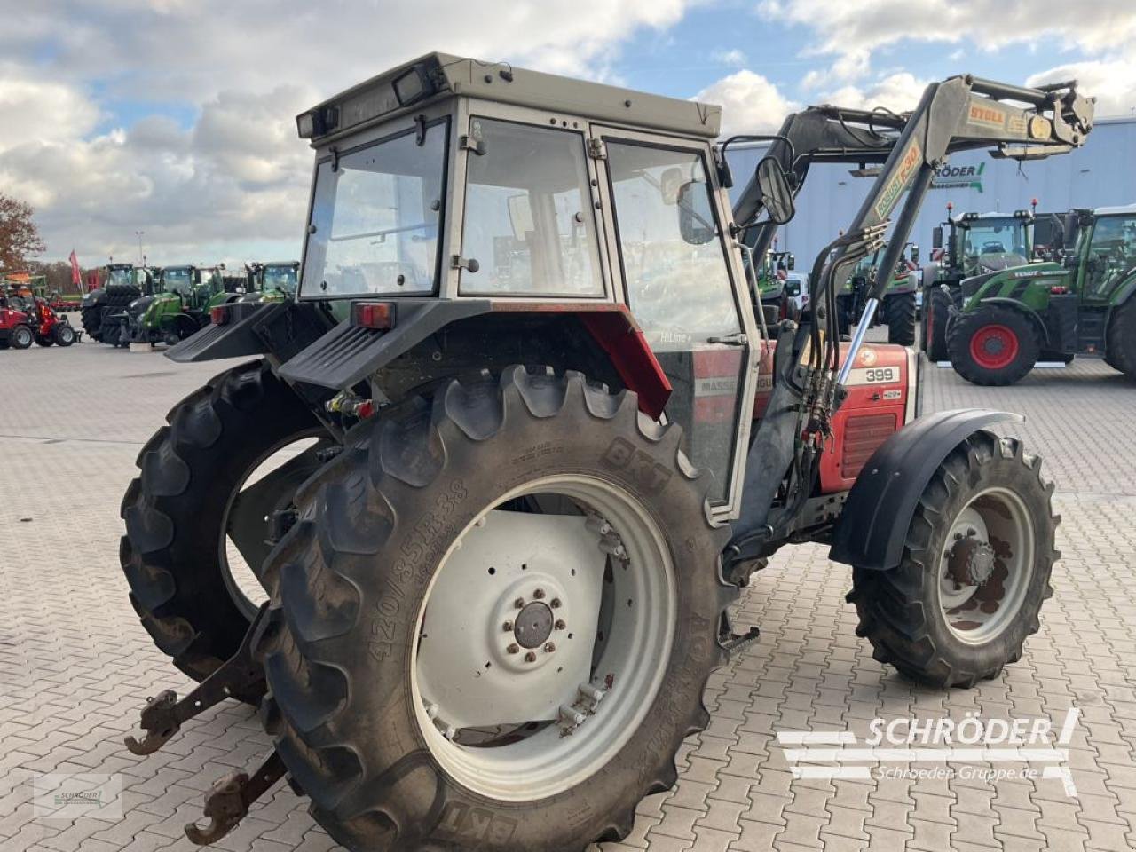 Traktor des Typs Massey Ferguson 399, Gebrauchtmaschine in Holdorf (Bild 5)