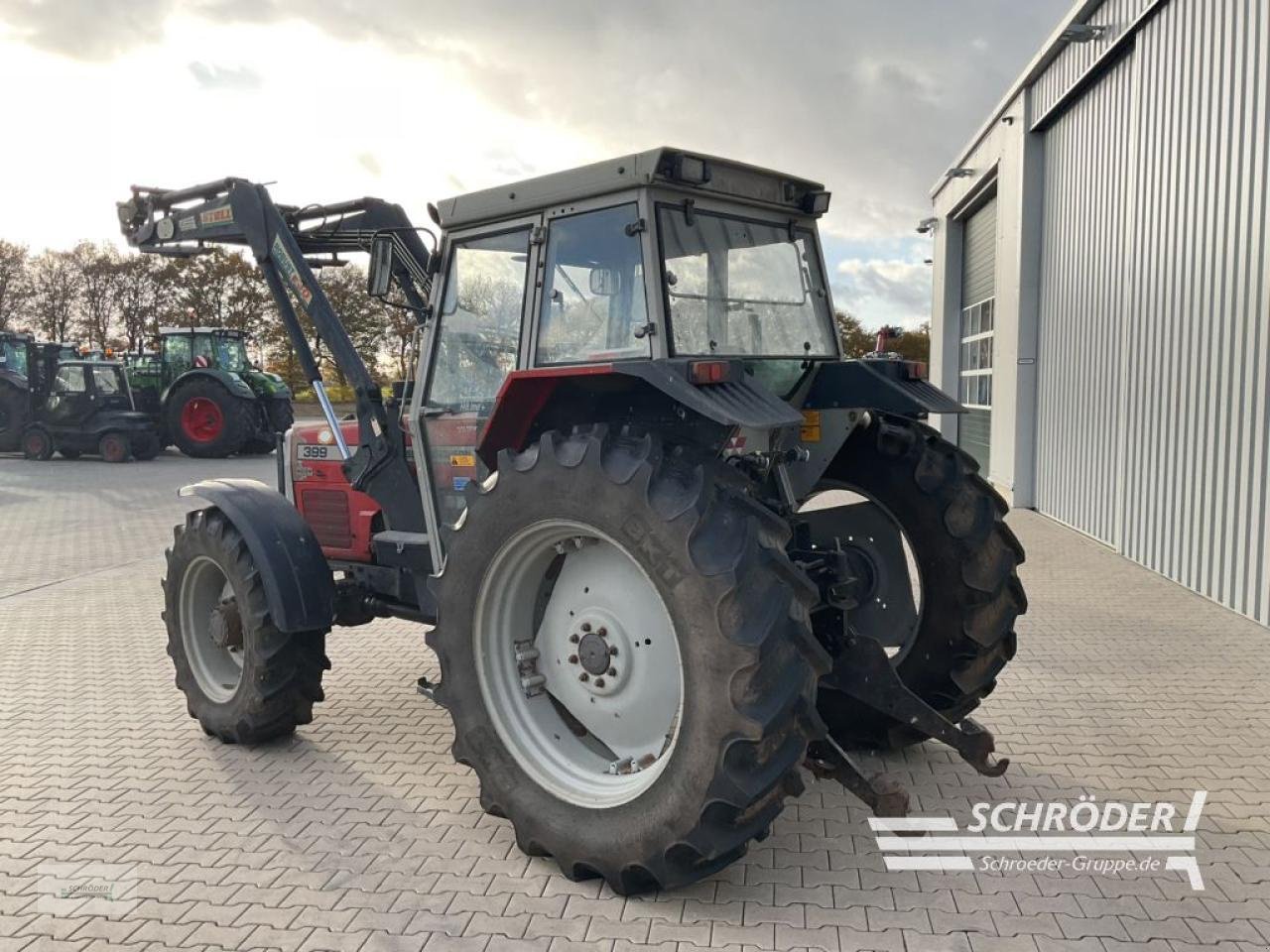 Traktor des Typs Massey Ferguson 399, Gebrauchtmaschine in Holdorf (Bild 8)