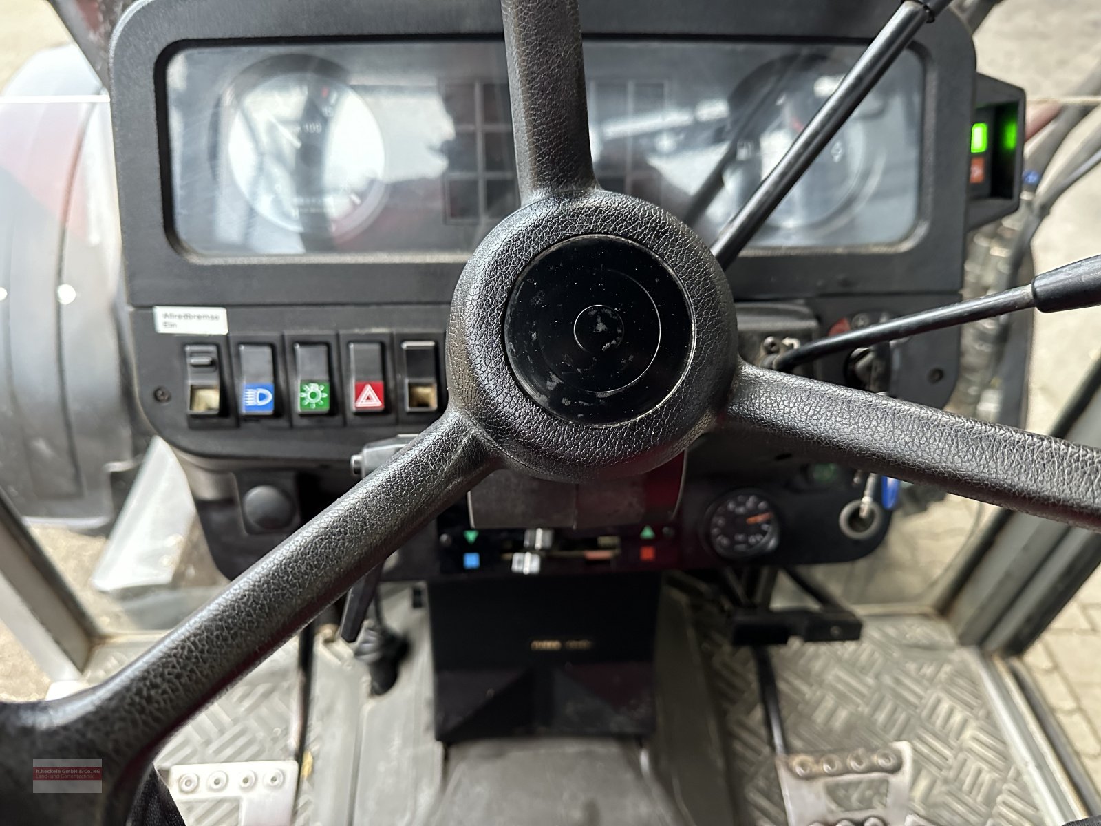 Traktor van het type Massey Ferguson 399, Gebrauchtmaschine in Epfendorf (Foto 22)