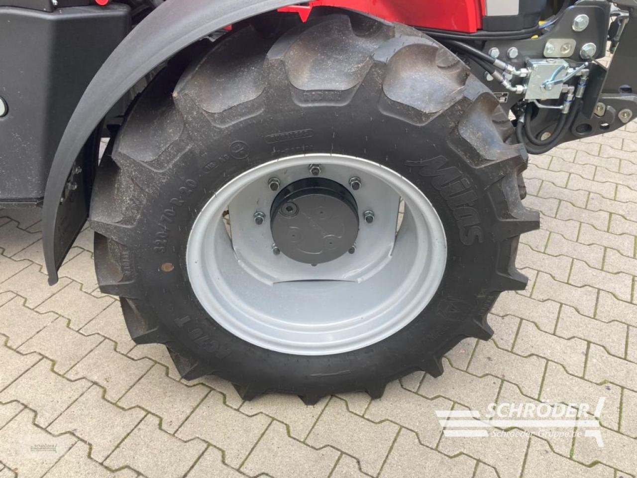 Traktor του τύπου Massey Ferguson 3FR.85 CAB EFFICIENT, Neumaschine σε Wildeshausen (Φωτογραφία 14)