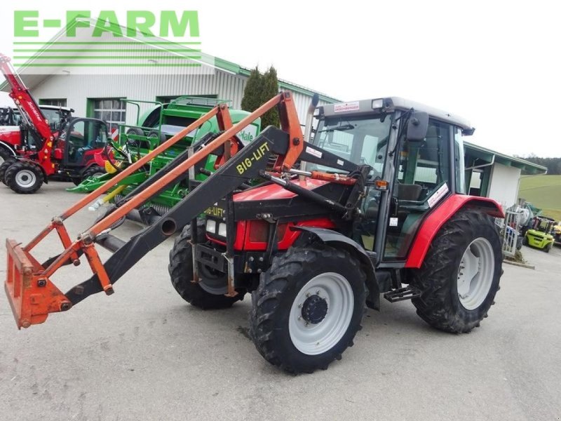 Traktor du type Massey Ferguson 4225-4 lp, Gebrauchtmaschine en SANKT MARIENKIRCHEN BEI SCHÄRDING (Photo 1)