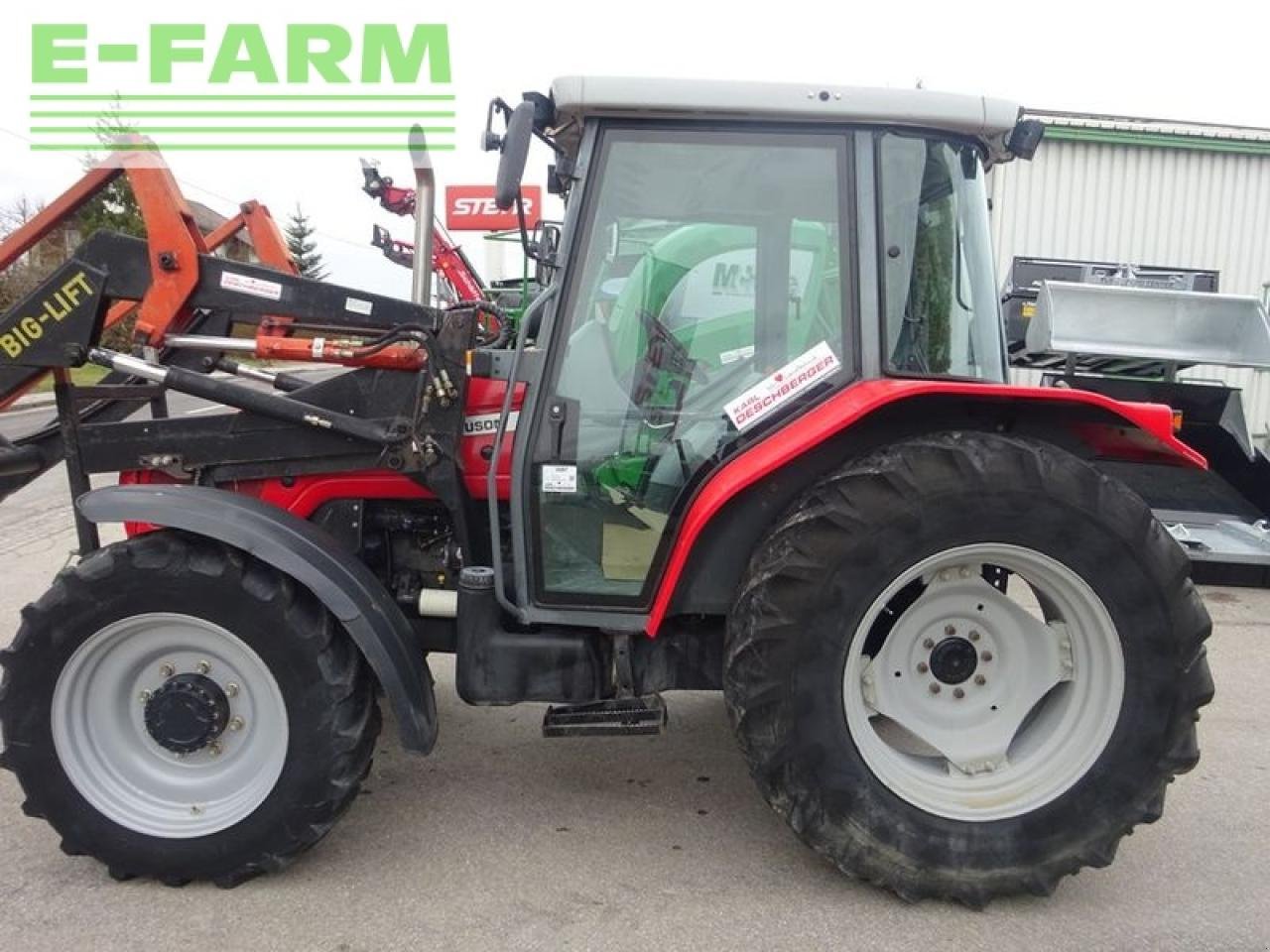 Traktor типа Massey Ferguson 4225-4 lp, Gebrauchtmaschine в SANKT MARIENKIRCHEN BEI SCHÄRDING (Фотография 7)