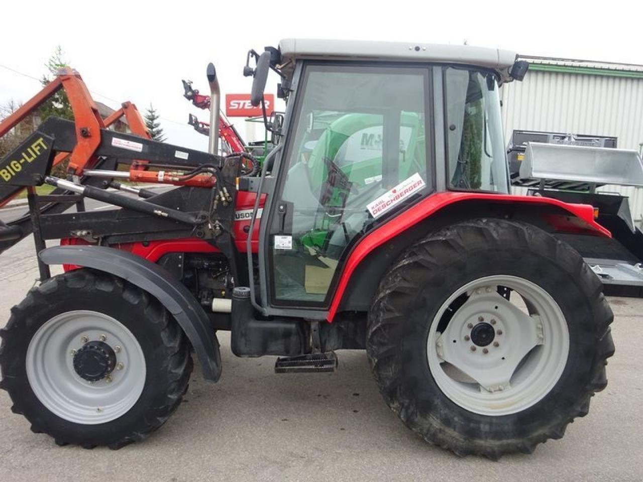 Traktor typu Massey Ferguson 4225-4 lp, Gebrauchtmaschine v SANKT MARIENKIRCHEN BEI SCHÄRDING (Obrázek 7)