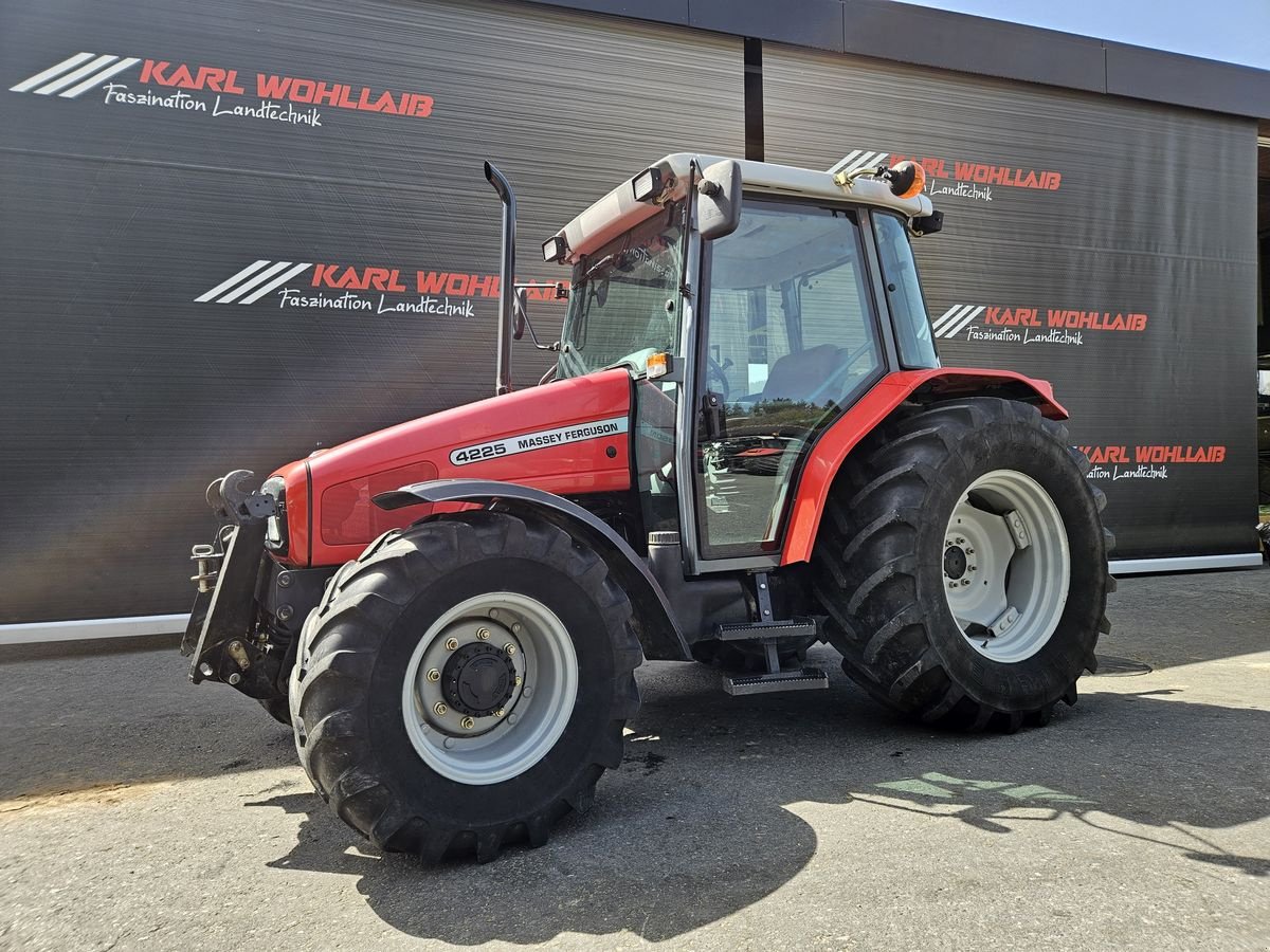 Traktor Türe ait Massey Ferguson 4225-4 LP, Gebrauchtmaschine içinde Sulzberg (resim 27)