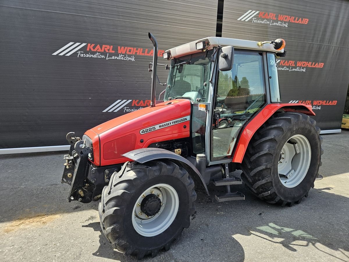 Traktor des Typs Massey Ferguson 4225-4 LP, Gebrauchtmaschine in Sulzberg (Bild 23)