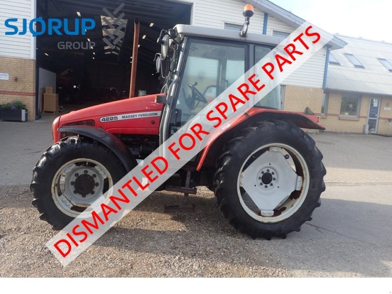 Traktor del tipo Massey Ferguson 4225, Gebrauchtmaschine en Viborg (Imagen 1)