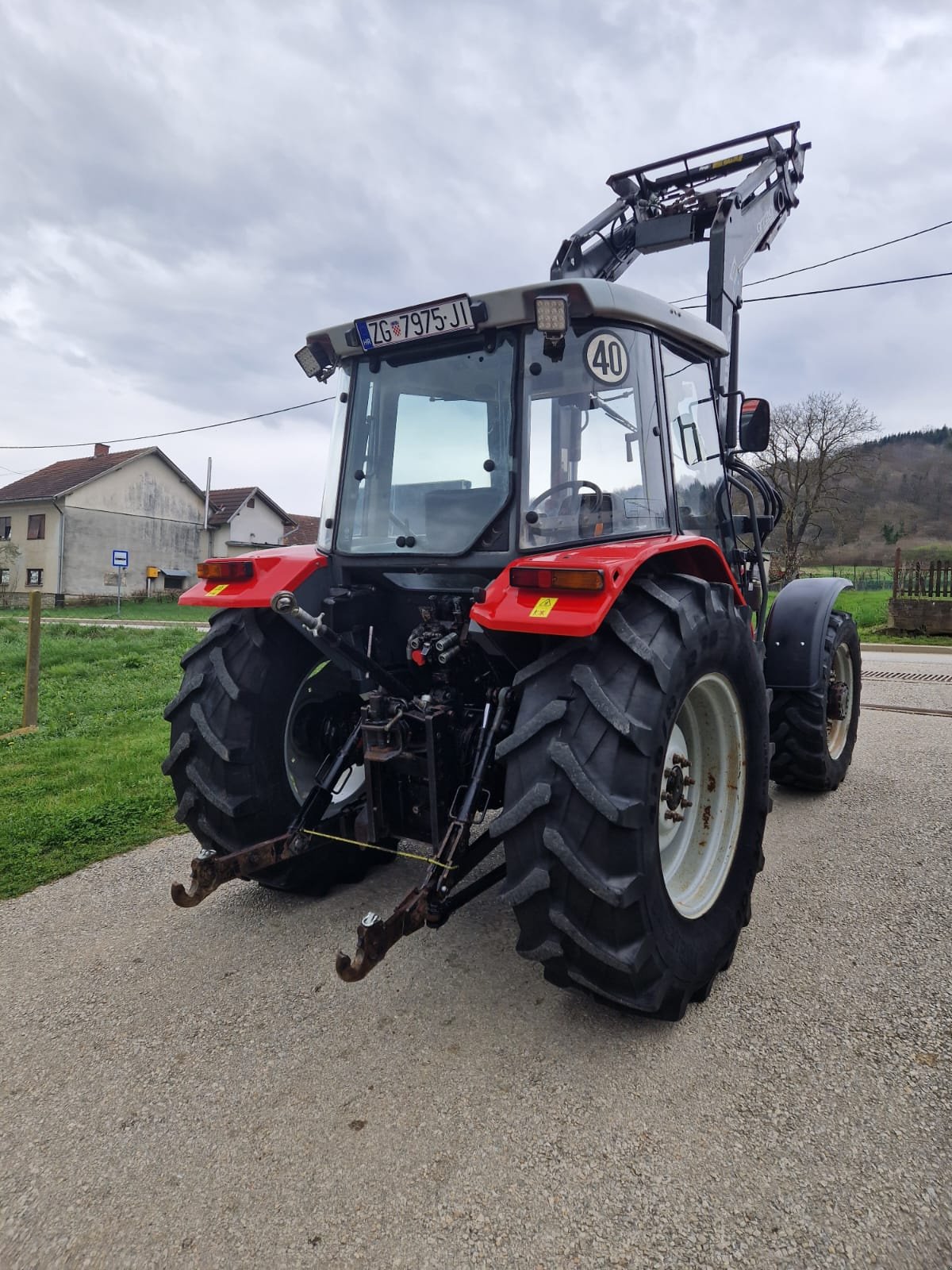 Traktor типа Massey Ferguson 4225, Gebrauchtmaschine в Sveti Ivan Zelina (Фотография 5)